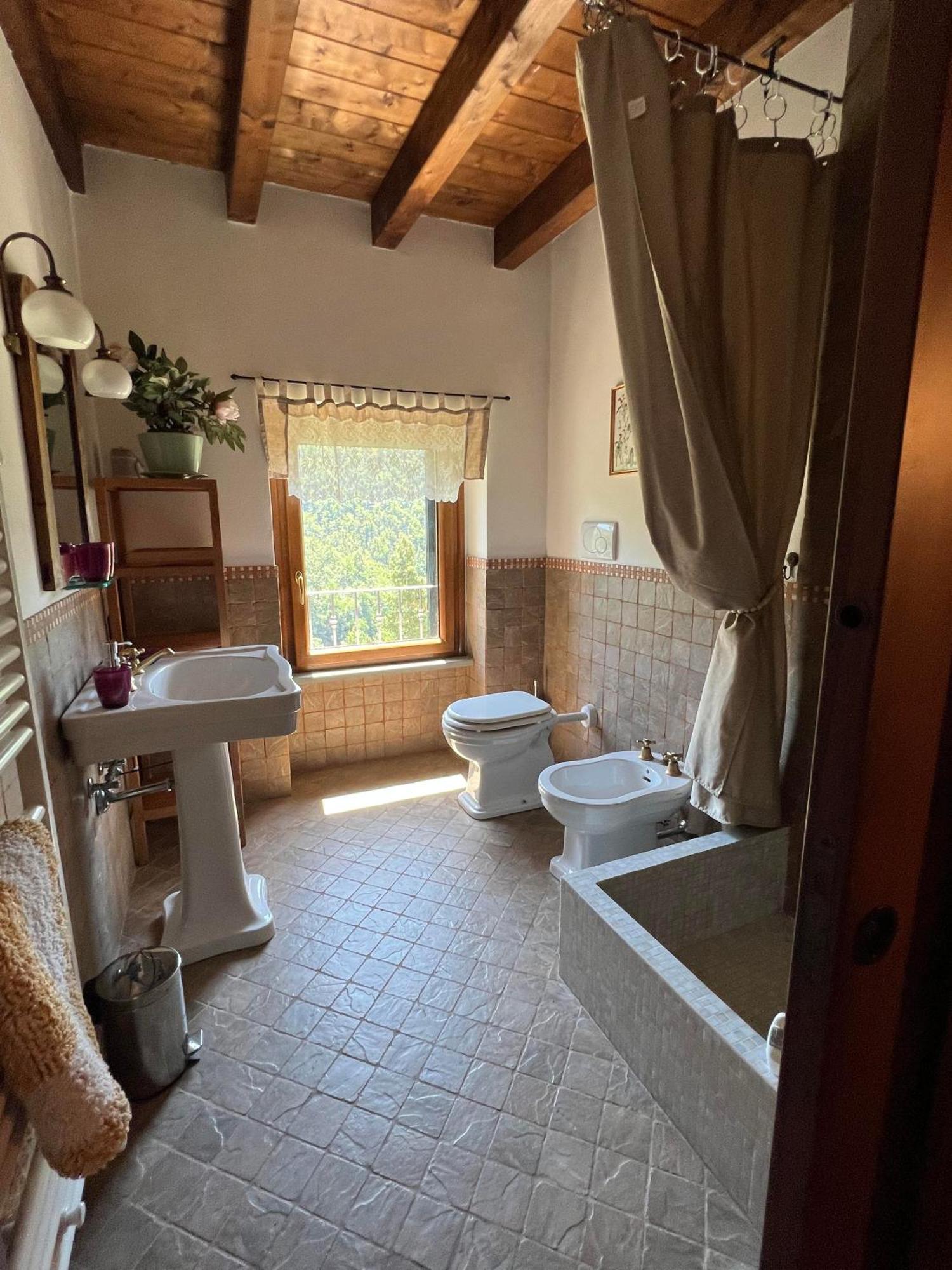 Casa Boru - A Beautiful Fully Restored Spacious House With Fantastic Views Calice al Cornoviglio Exteriér fotografie