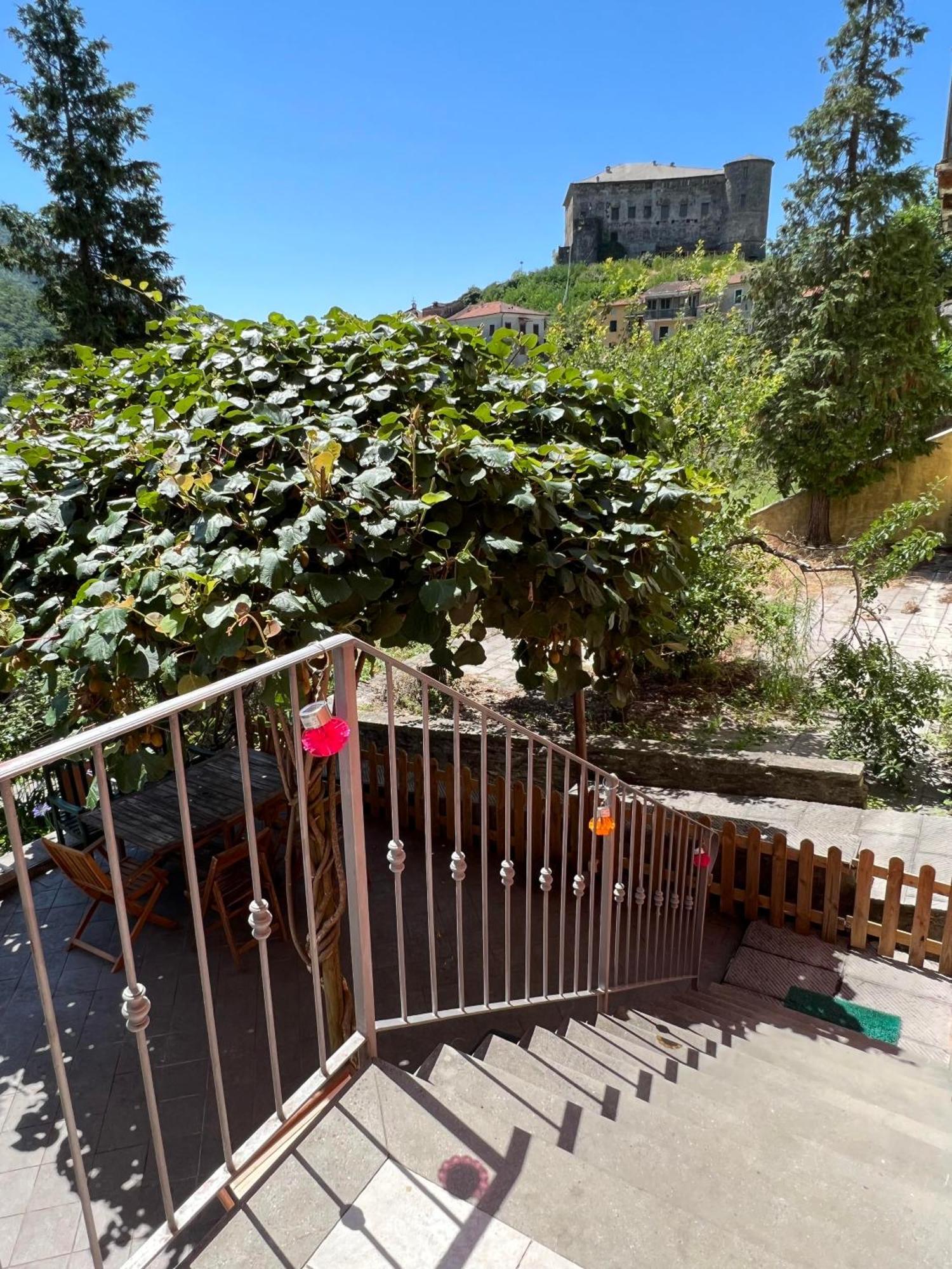 Casa Boru - A Beautiful Fully Restored Spacious House With Fantastic Views Calice al Cornoviglio Exteriér fotografie